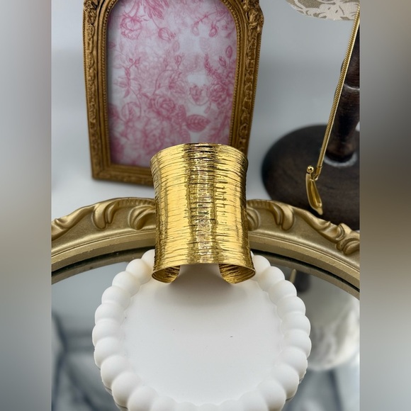 Bold Wide Gold Cuff Bracelet – Stainless Steel, PVD Real Gold Plated - Picture 12 of 12